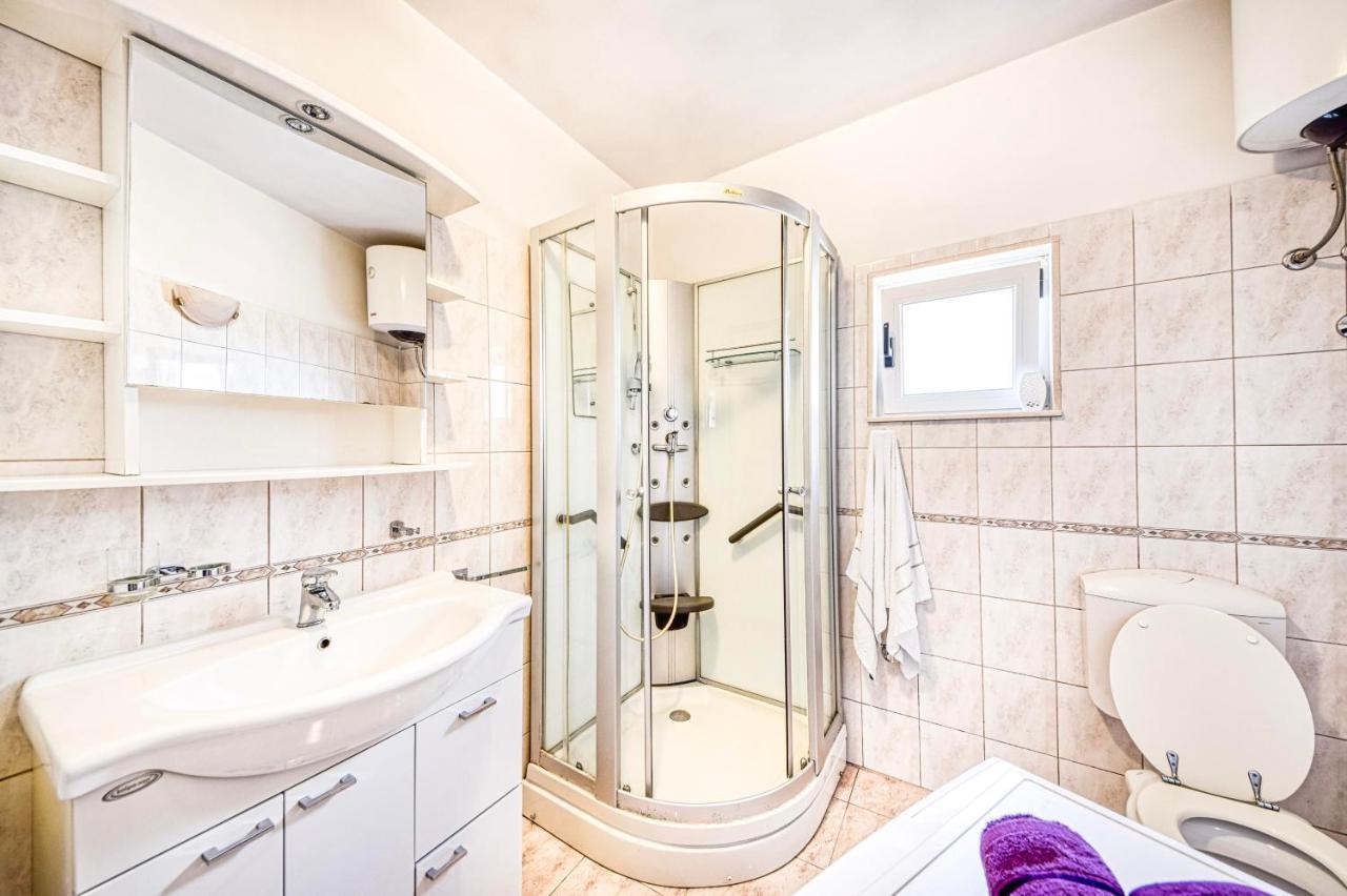 Apartman Andrej Povlja  Exterior foto